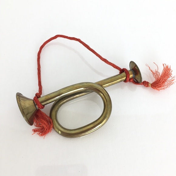 Vintage Music Brooch Pin Bundle Treble Clef Saxophone Piano And Horn Ornament - Picture 11 of 13